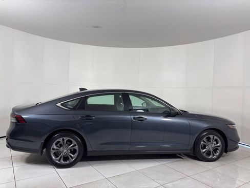 Used 2023 Honda Accord EX image 6