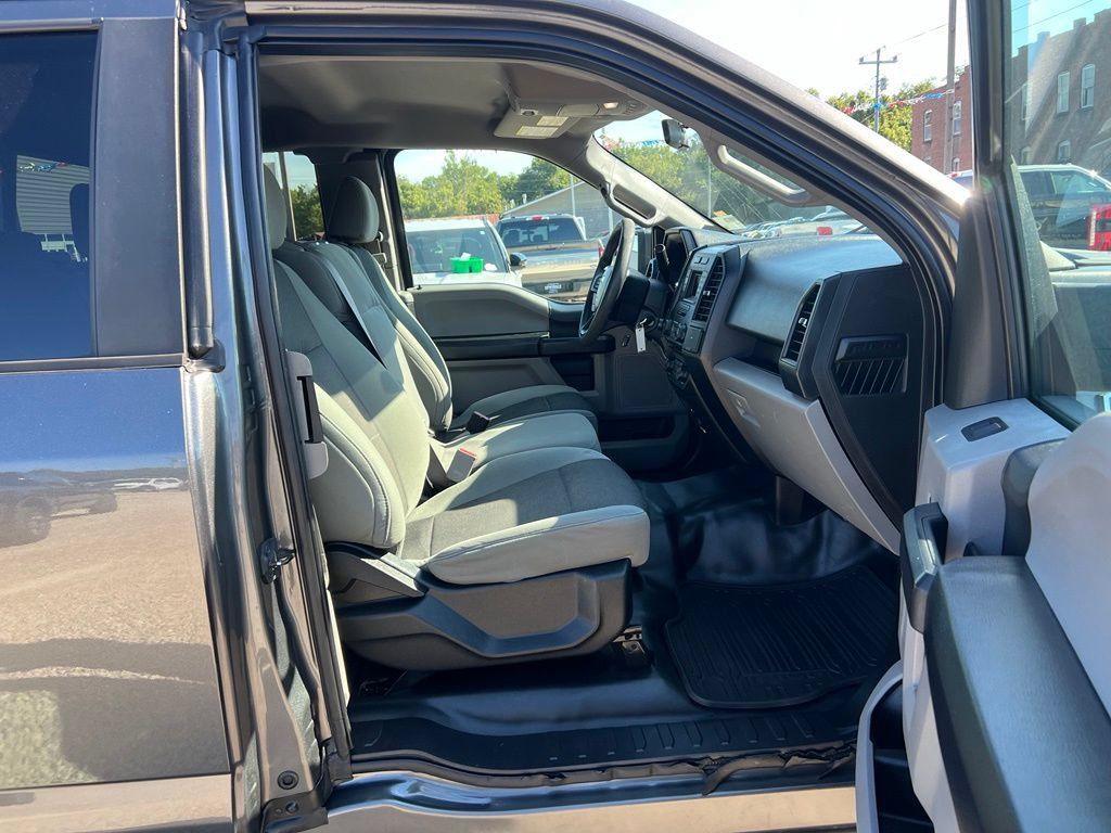 Used 2015 Ford F150 XL w/ Equipment Group 101A Mid AWD/4WD image 22