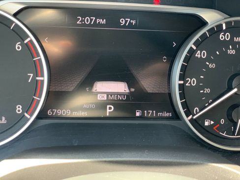 Used 2024 Nissan Rogue SV AWD/4WD image 32