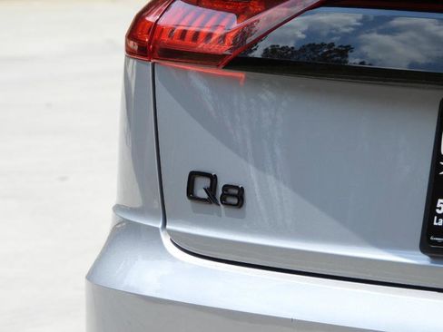 Used 2021 Audi Q8 Prestige image 13