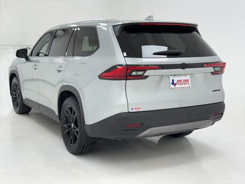 Used 2024 Toyota Grand Highlander FWD image 38