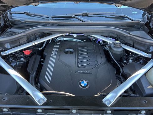 Used 2022 BMW X5 sDrive40i w/ Luxury Seating Package image 14
