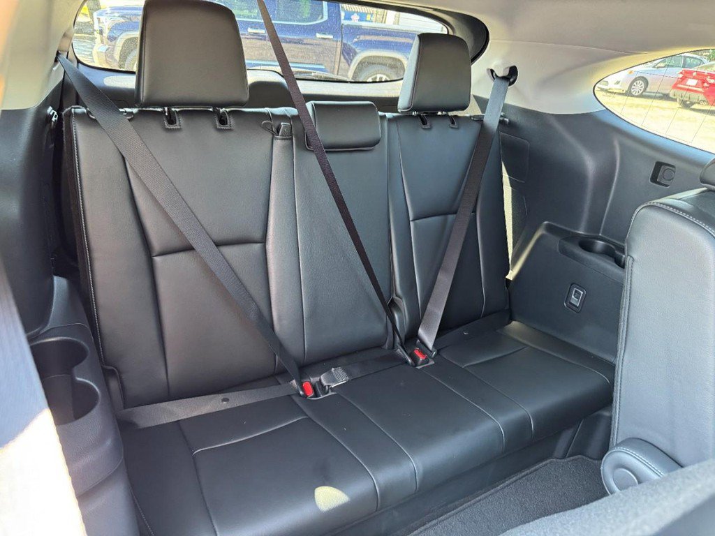 Used 2023 Toyota Highlander Platinum FWD image 14