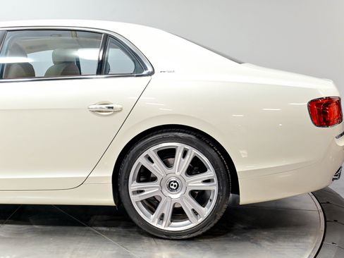 Used 2016 Bentley Flying Spur W12 AWD/4WD image 47
