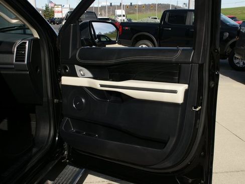 Used 2020 Ford Expedition Platinum image 39