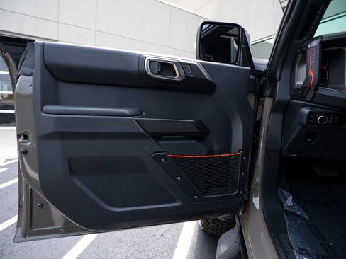 Used 2025 Ford Bronco Raptor AWD/4WD image 26