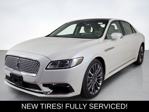 Used 2017 Lincoln Continental Select w/ Climate Package AWD/4WD image 7