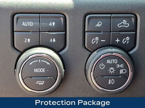 Used 2023 Chevrolet Silverado 1500 RST AWD/4WD image 9