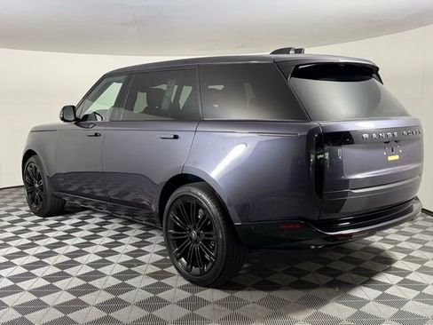 New 2025 Land Rover Range Rover Long Wheelbase SE image 5