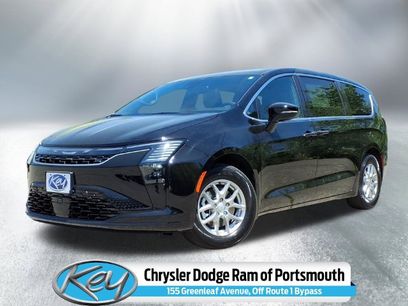 New 2027 Chrysler Pacifica Select
