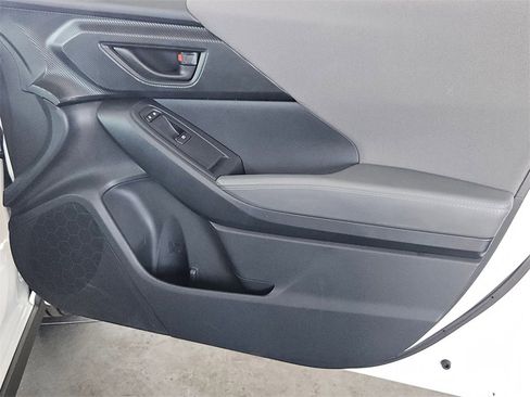 Used 2024 Subaru Crosstrek 2.0i Premium image 33
