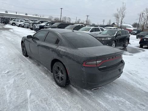Used 2020 Dodge Charger SXT image 17