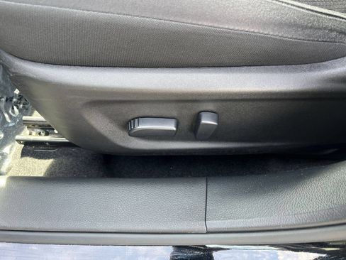 Used 2025 Nissan Altima 2.5 SV FWD image 22