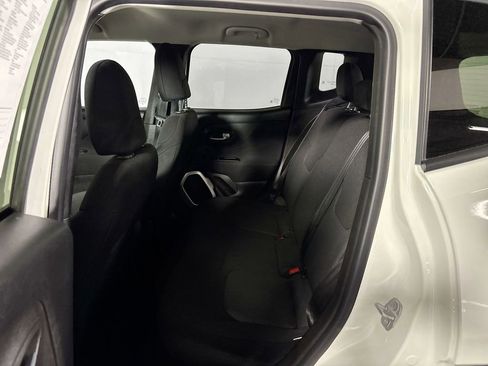 Used 2019 Jeep Renegade Sport w/ Sport Appearance Group AWD/4WD image 19