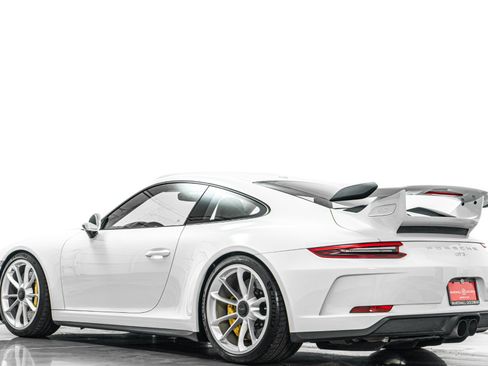 Used 2018 Porsche 911 GT3 RWD image 32