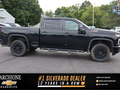 Used 2021 Chevrolet Silverado 2500 LT w/ Midnight Edition AWD/4WD image 1