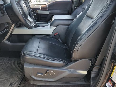 Used 2017 Ford F150 Lariat image 6