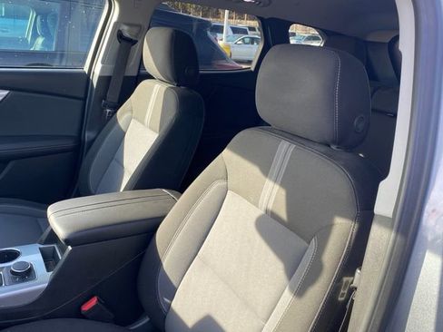 Certified 2024 Chevrolet Blazer LT w/ Convenience Package image 5