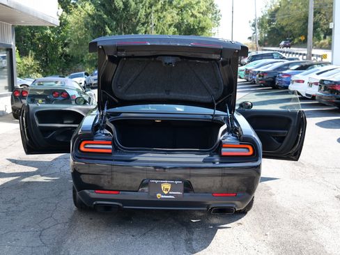 Used 2015 Dodge Challenger SRT Hellcat image 57
