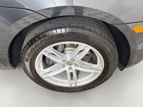 Used 2023 Porsche Macan image 31