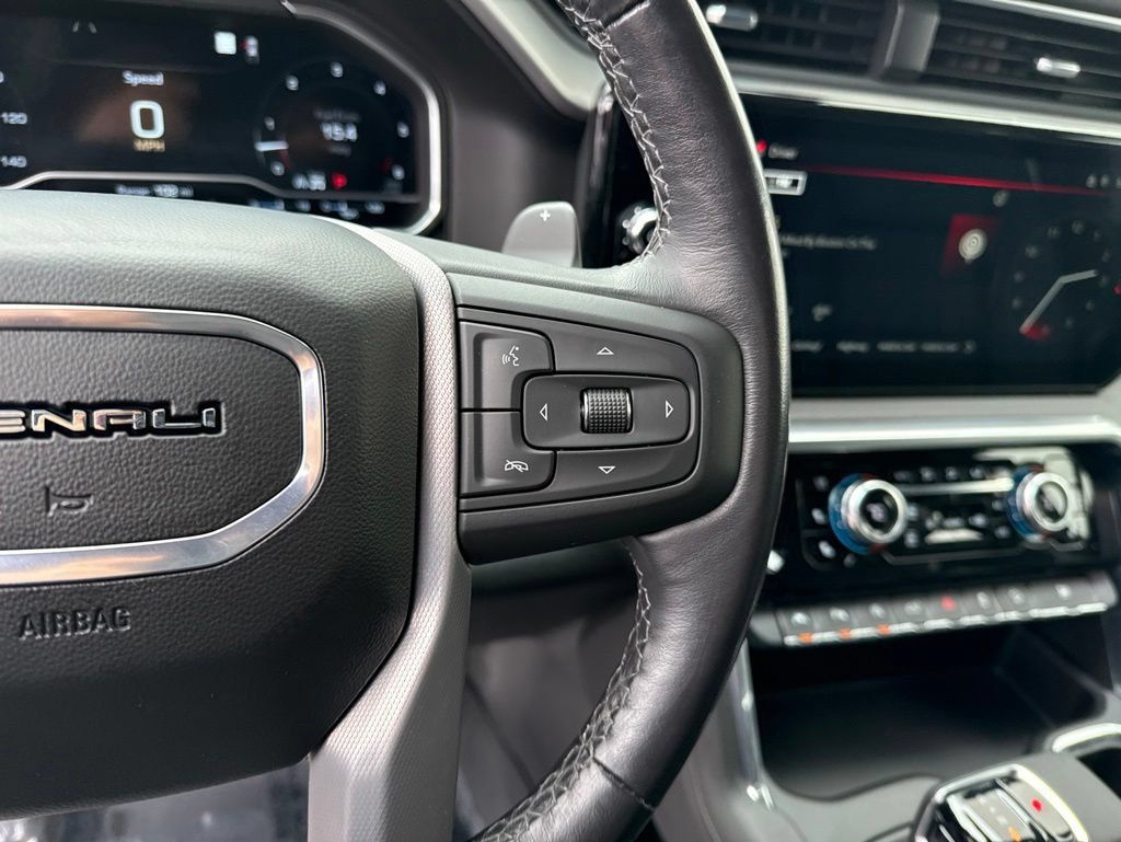 Used 2023 GMC Sierra 1500 Denali w/ Technology Package AWD/4WD image 17