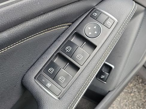 Used 2019 Mercedes-Benz GLA 250 4MATIC image 20