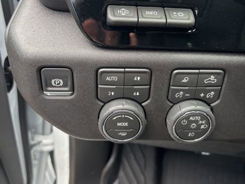 New 2026 Chevrolet Silverado 3500 High Country w/ High Country Premium Package AWD/4WD image 23