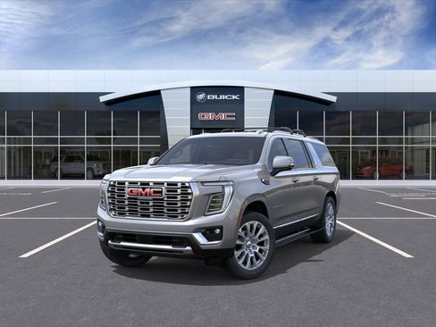 New 2026 GMC Yukon XL Denali w/ Denali Reserve Package AWD/4WD image 8