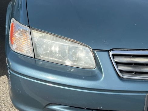 Used 2000 Toyota Camry LE image 8