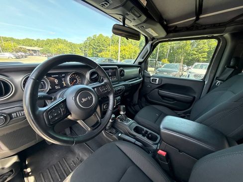 Used 2020 Jeep Wrangler Sport AWD/4WD image 14