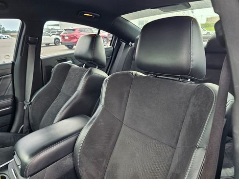 Used 2022 Dodge Charger R/T w/ Plus Group RWD image 18