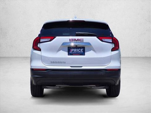 Used 2024 GMC Terrain SLE FWD image 6