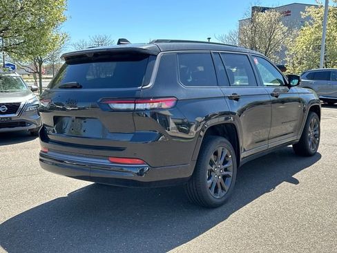 New 2026 Jeep Grand Cherokee L Limited AWD/4WD image 2