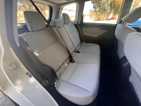 Used 2015 Subaru Forester 2.5i Premium w/ Popular Package #2 AWD/4WD image 11