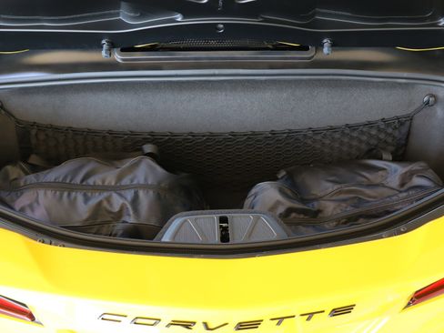Used 2026 Chevrolet Corvette Stingray Premium Conv w/ Z51 Performance Package RWD image 29