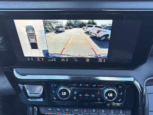 Used 2024 GMC Sierra 1500 AT4X image 35