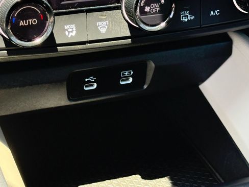 Used 2025 Honda Accord SE image 24