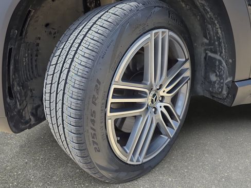 Certified 2024 Mercedes-Benz GLS 450 4MATIC image 31
