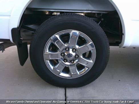 Used 2014 Ford F150 Lariat w/ Lariat Chrome Package image 50