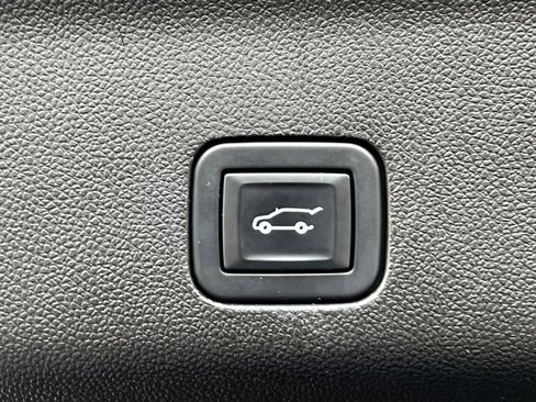 Used 2021 Chevrolet Tahoe High Country image 42