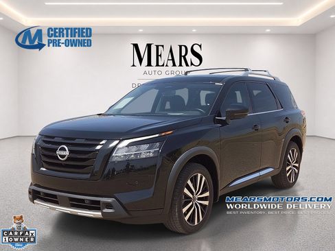 Used 2023 Nissan Pathfinder Platinum w/ Black Appearance Package FWD image 1
