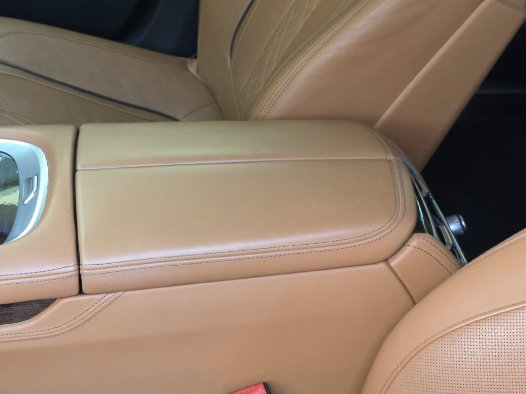 Used 2020 BMW 740i w/ Premium Package RWD image 9