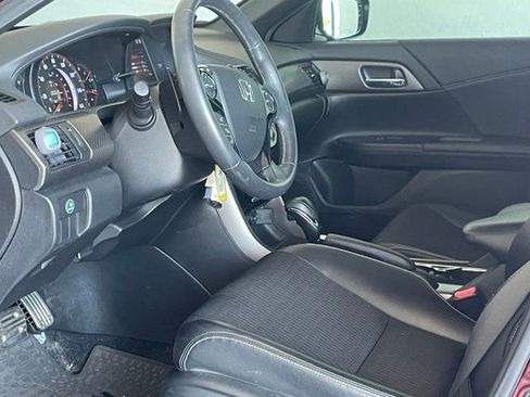 Used 2016 Honda Accord Sport image 15