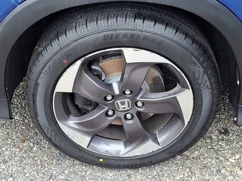 Certified 2018 Honda HR-V EX-L image 28