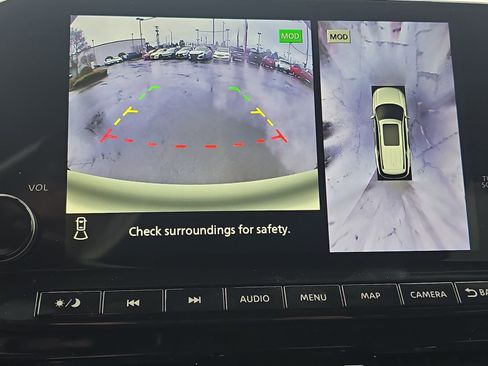 New 2025 Nissan Pathfinder Platinum image 18