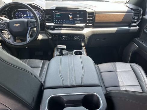 Used 2023 Chevrolet Silverado 1500 High Country w/ High Country Premium Package AWD/4WD image 14