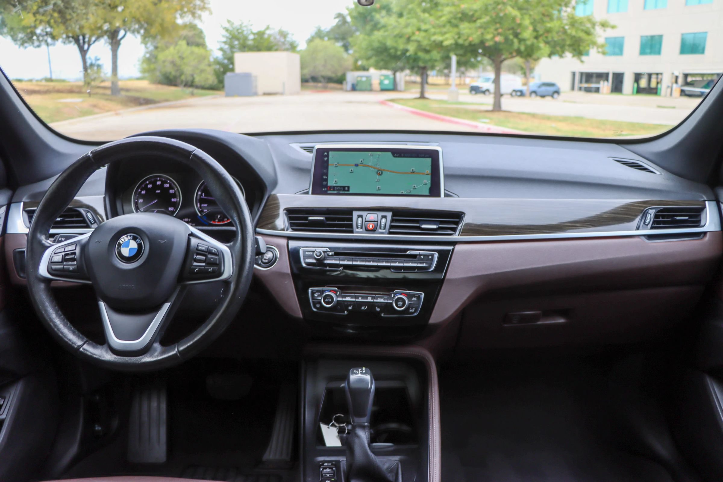 Used 2018 BMW X1 xDrive28i AWD/4WD image 26