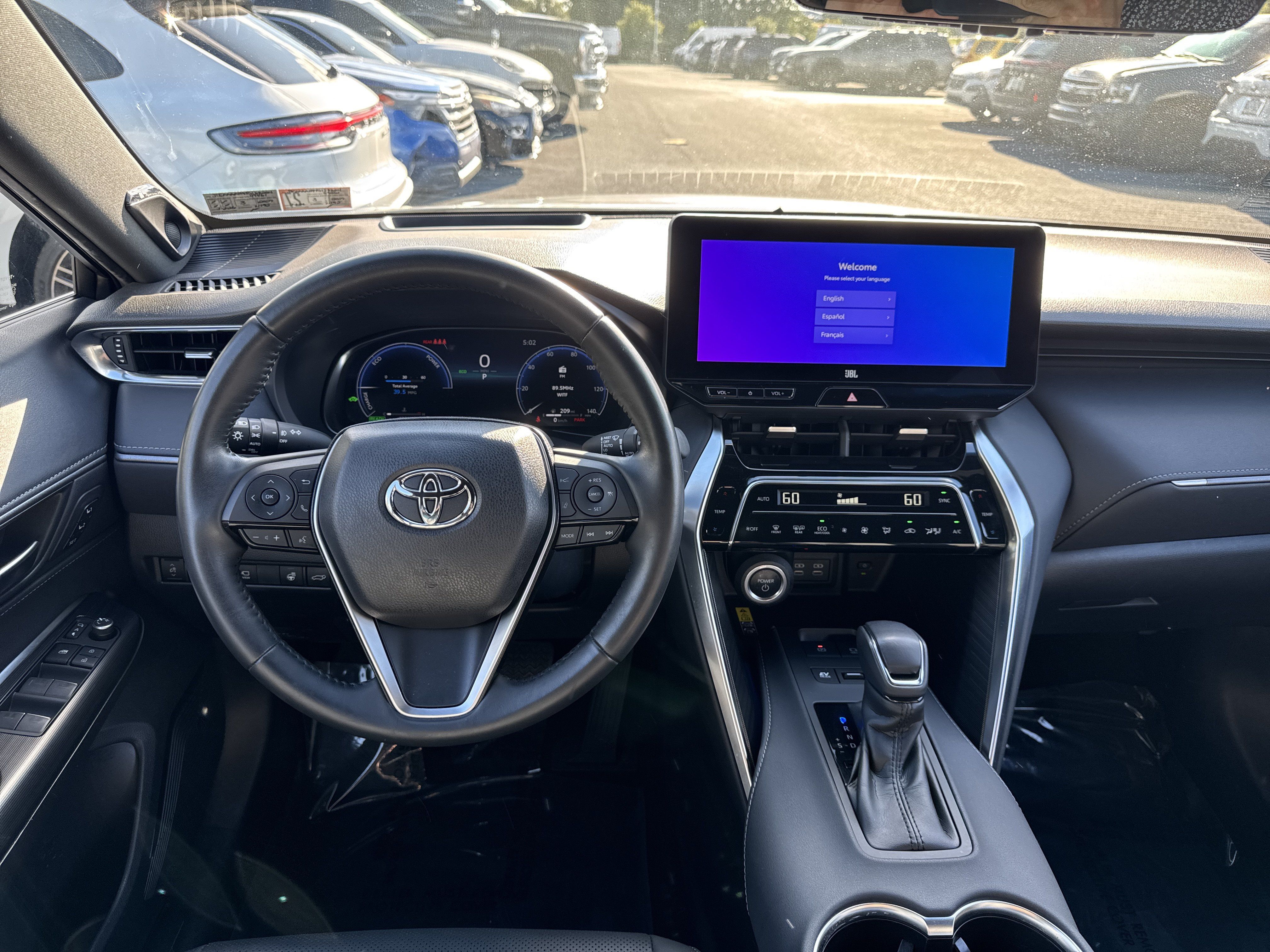 Used 2023 Toyota Venza Limited AWD/4WD image 2