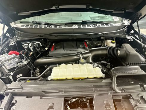 Used 2025 Ford F150 Raptor AWD/4WD image 31