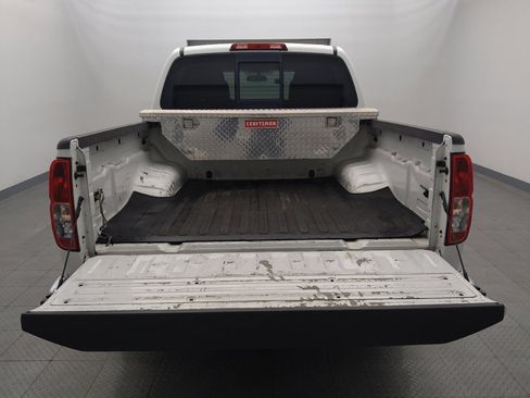 Used 2019 Nissan Frontier SV image 29
